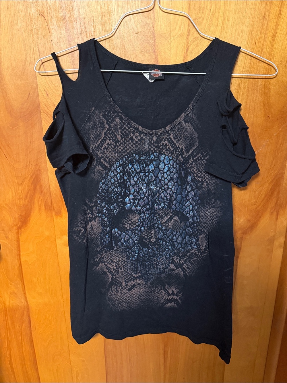 Harley-Davidson Black Women's Cold-Shoulder Skull Tank with Blue Accent